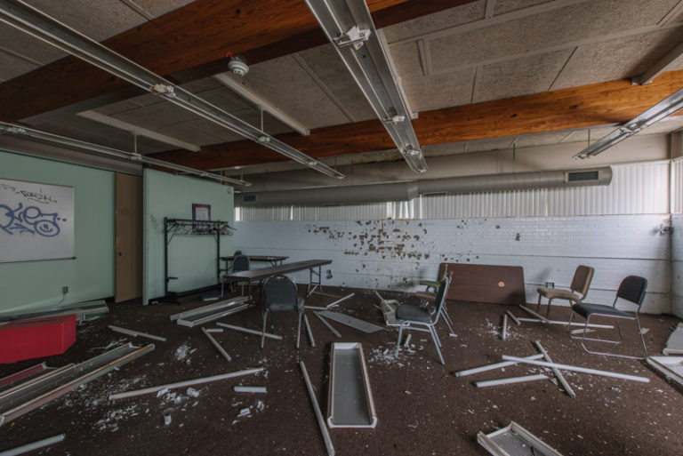 Elementary School Autopsy of Architecture